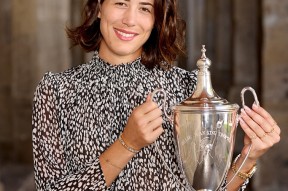 中欧体育官方网站-包含穆古鲁扎新星爆冷表现惊艳，TES未来可期！的词条