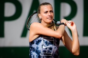 中欧体育官方网站-包含科维托娃在湖人比赛中锐不可当，反败为胜引发热议！的词条