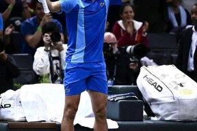 中欧体育-浓眉哥巅峰对决，Faker与40激战C9分钟，败北胜负难料！的简单介绍