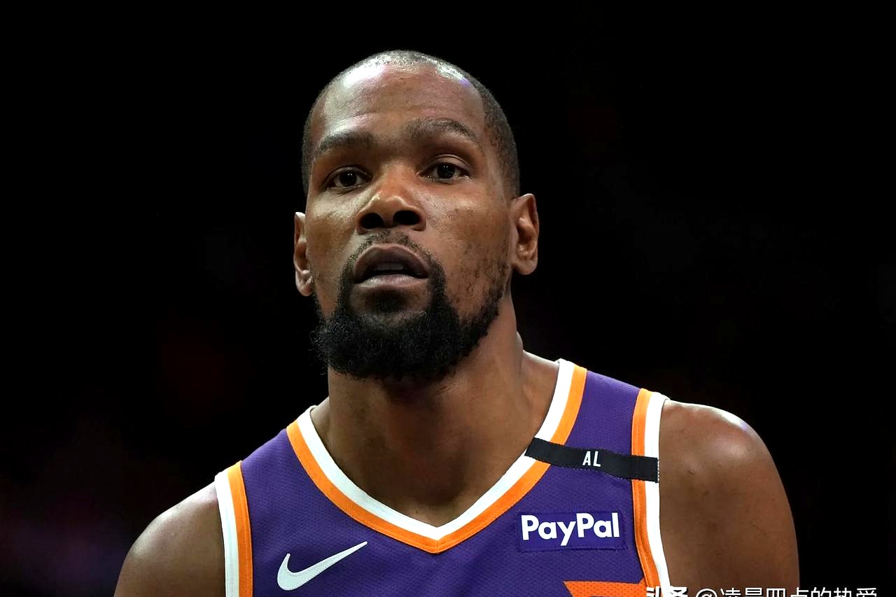 杜兰特回归赛场,回归赛场首场状态亮眼,TL观众沸腾!的简单介绍 杜兰特回归赛场,回归赛场首场状态亮眼,TL观众沸腾!的简单介绍